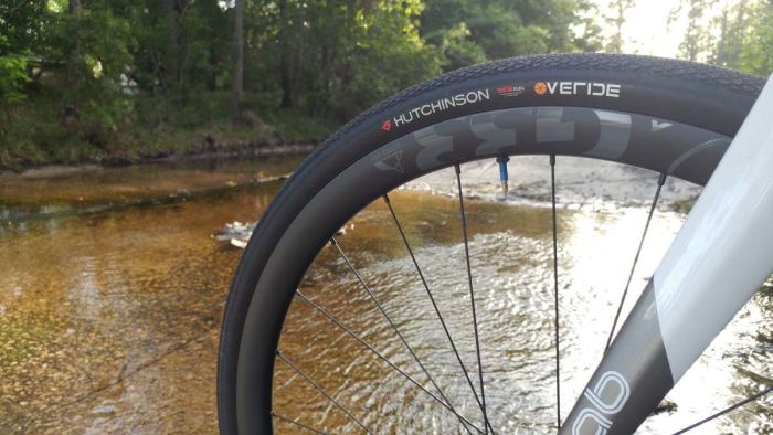 Tire Hutchinson Overide 650X47 Black Tubeless Ready