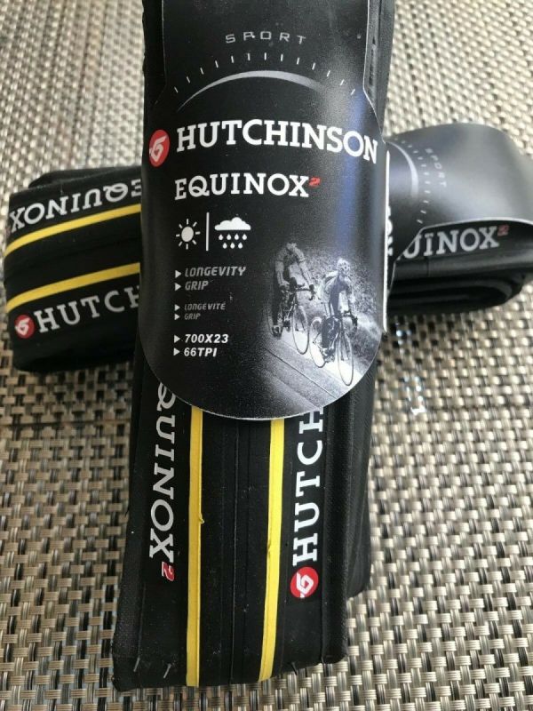 Tire Hutchinson Equinox2 700X23 TS TT black and yellow