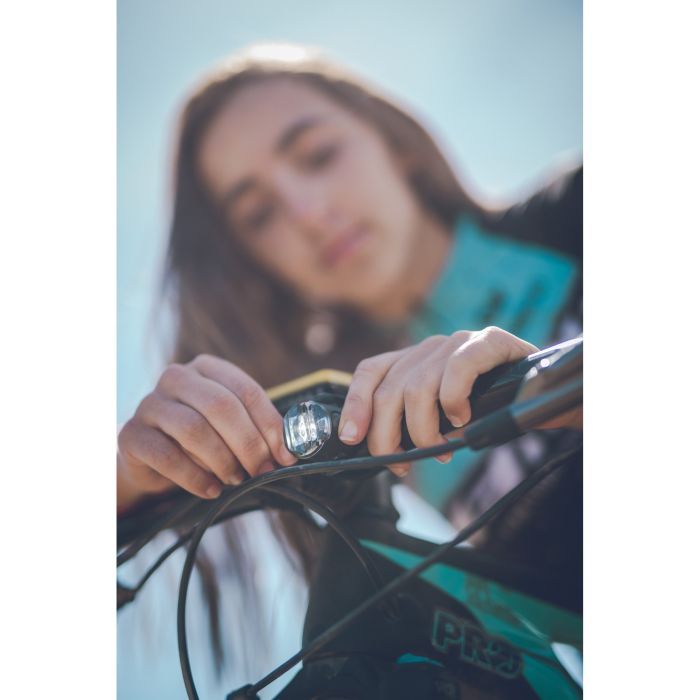 Lights front Lezyne LED FEMTO USB DRIVE FRONT Black