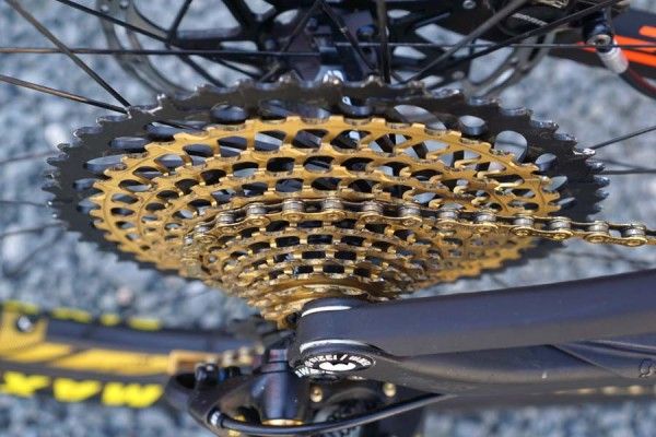 Chain SRAM XX1 12-speed 126 Gold PowerLock Castle